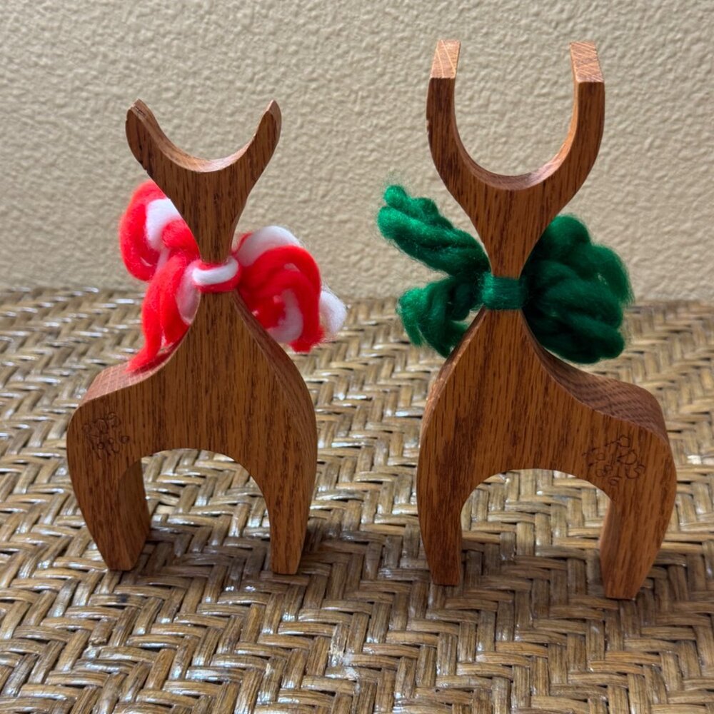 Vintage Handcrafted Wooden Reindeer Figurines With Red & Green Wool Bows 1986 - Picture 2 of 7